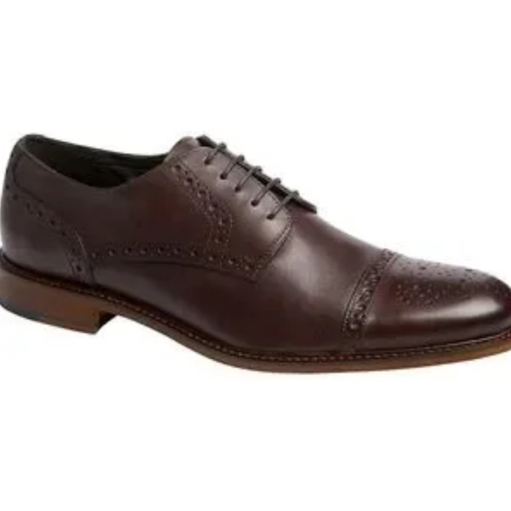 Size 10 Joseph Abboud Leather Wingtip Oxford Shoes In Excellent Condition